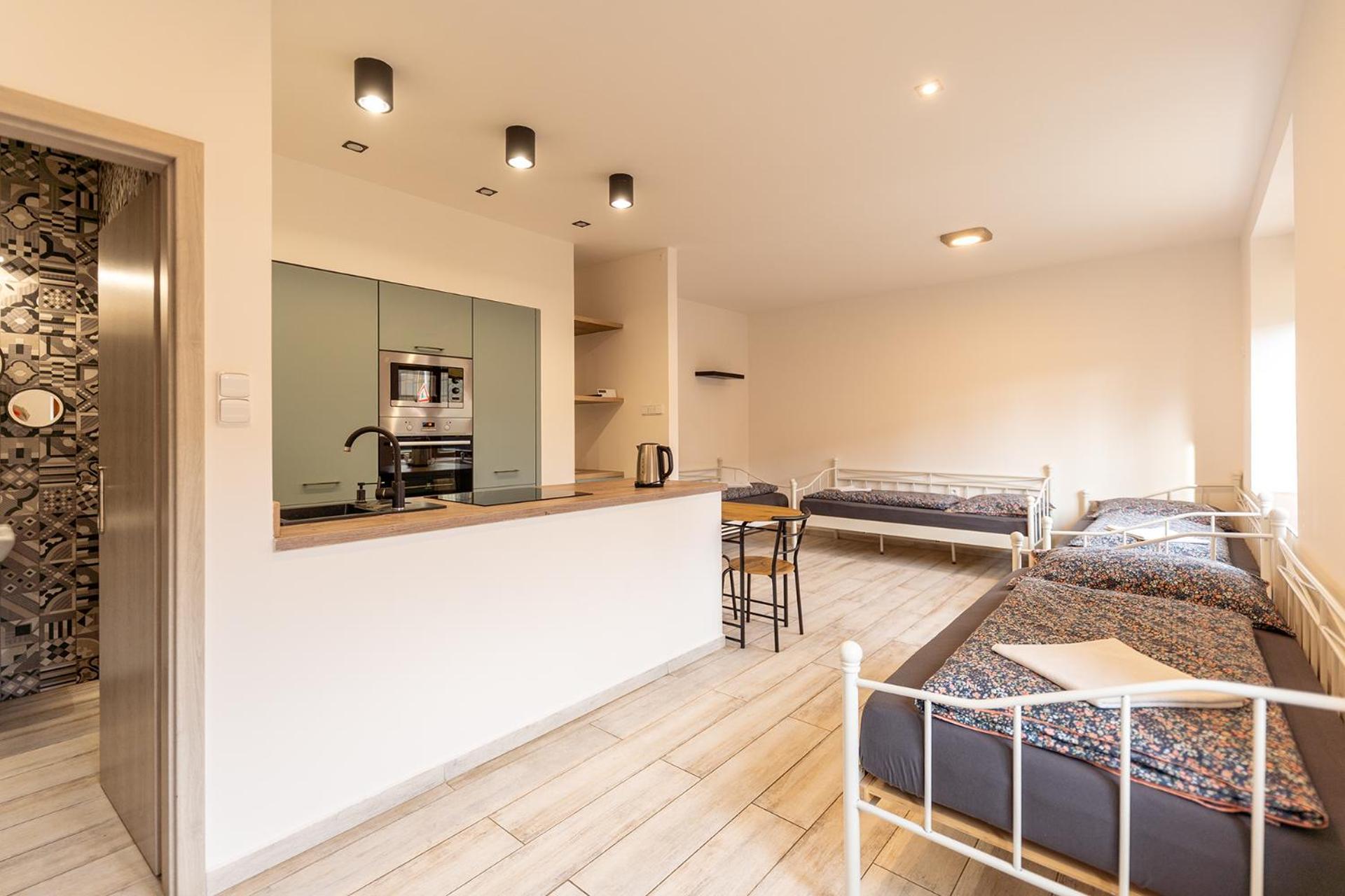 Apartmany Holiday Острава Екстер'єр фото